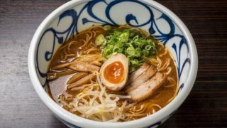 麺鮮醤油房 周月フレスポ大洲店