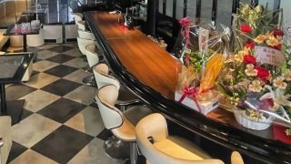 カラオケbar 魔女