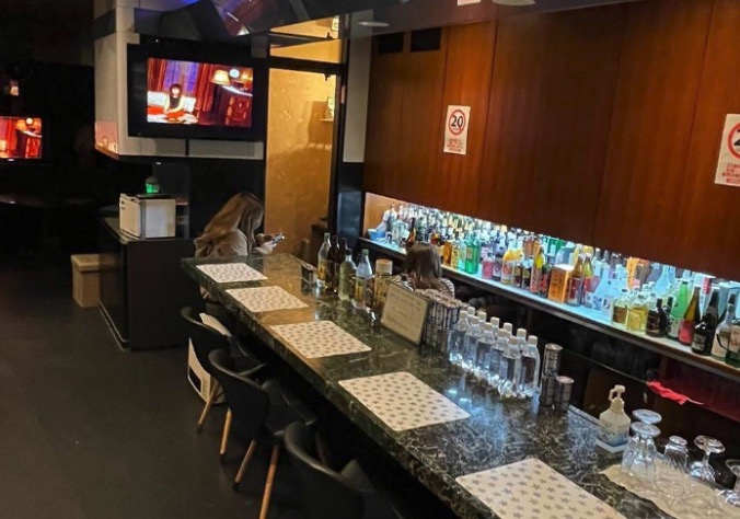 カラオケスナックあくあ