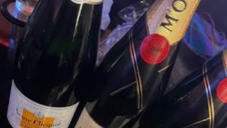 girl's bar PRETTY GIRL'S